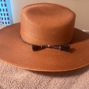 Goorin Bros Tan Straw Hat